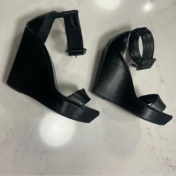 Saint Laurent Black Wedge Buckle Heel - Picture 9 of 14
